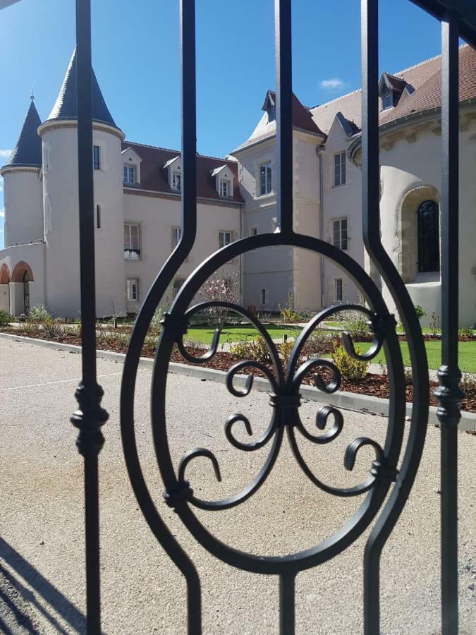 Chateau Saint-Jean, Relais & Chateaux Монлюсон Екстер'єр фото